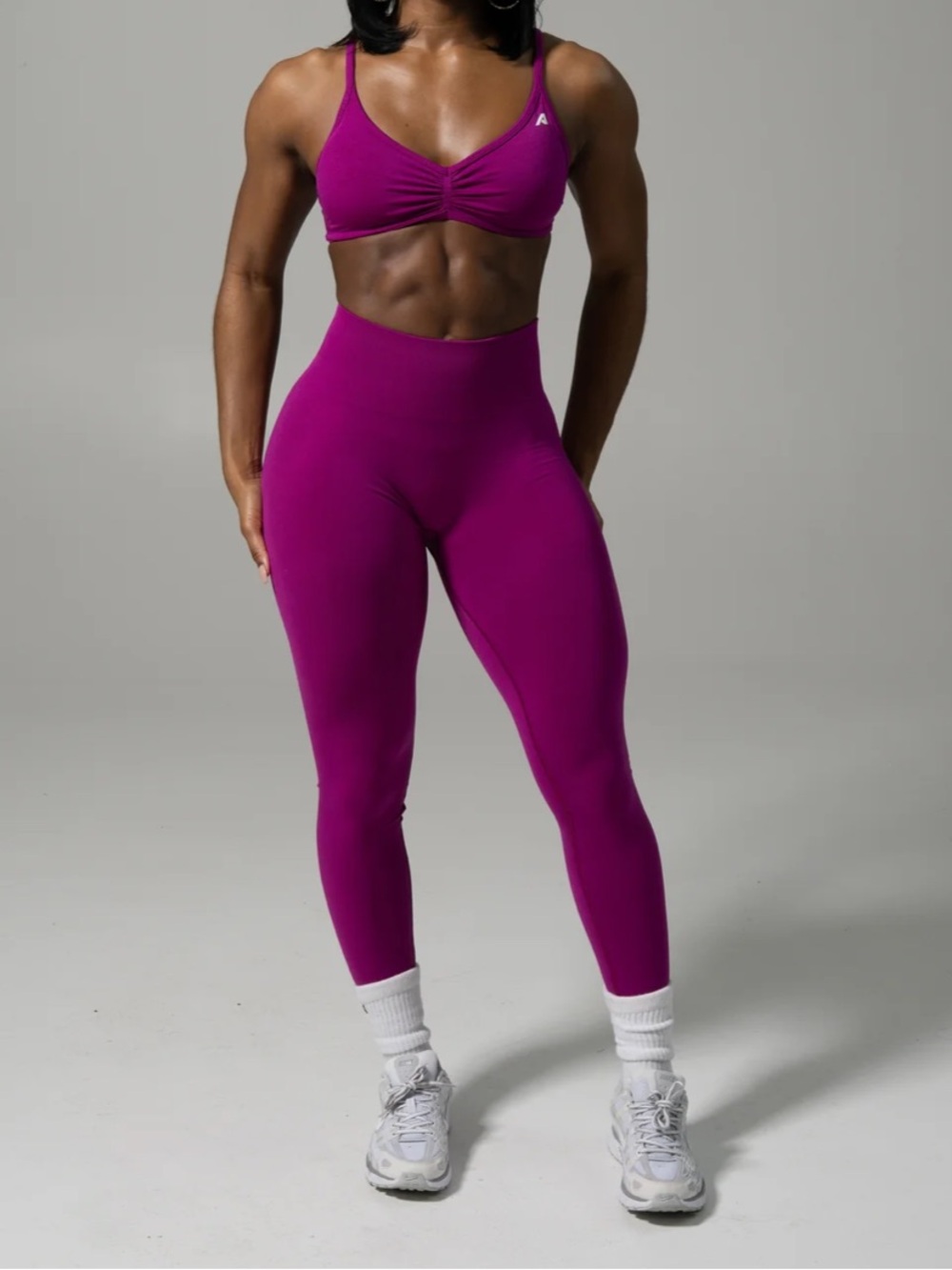 ALPHALETE Pump Mid Rise Legging - Picture 4 of 10